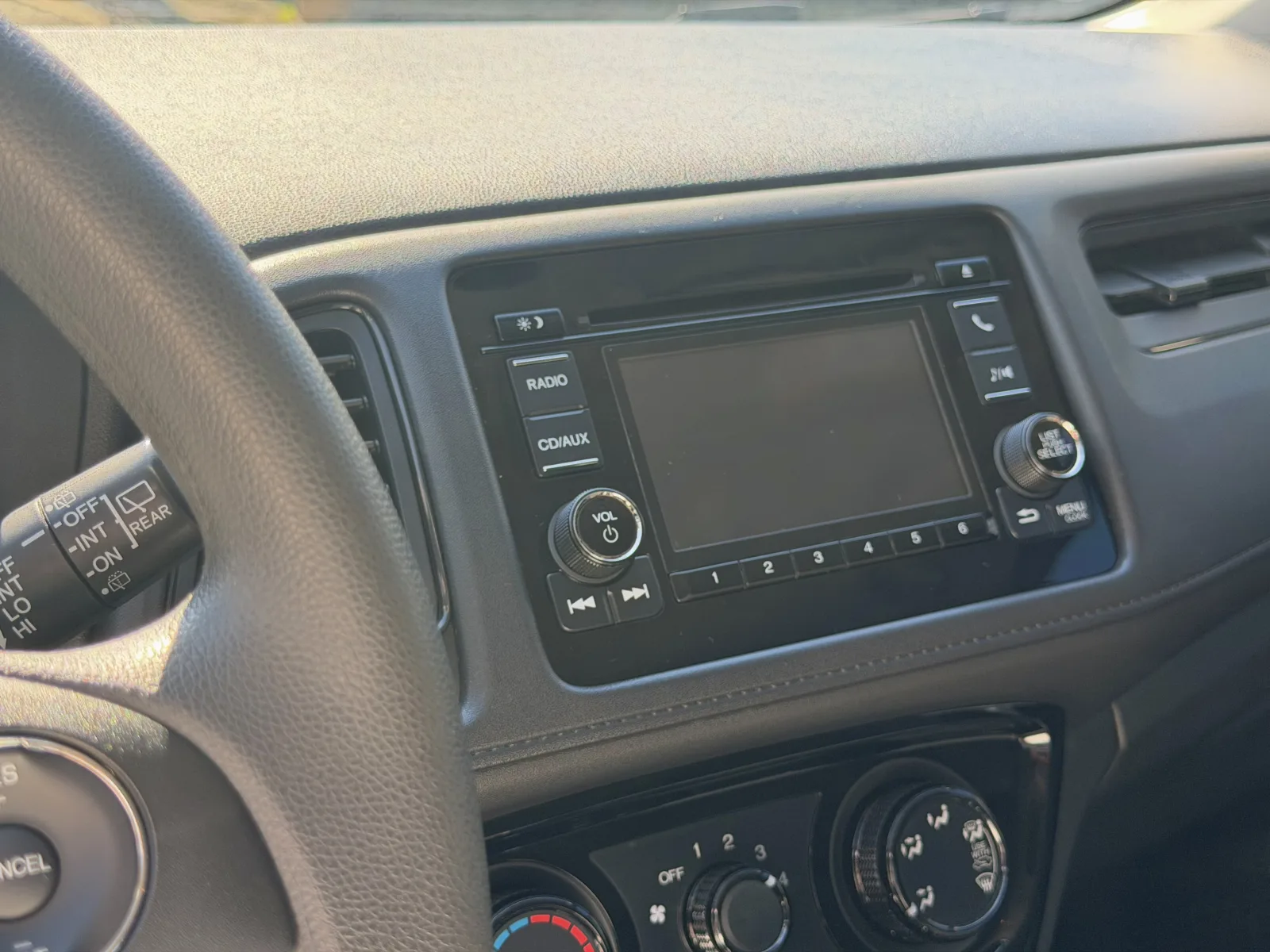 Honda HR-V LX — foto 9 de 9