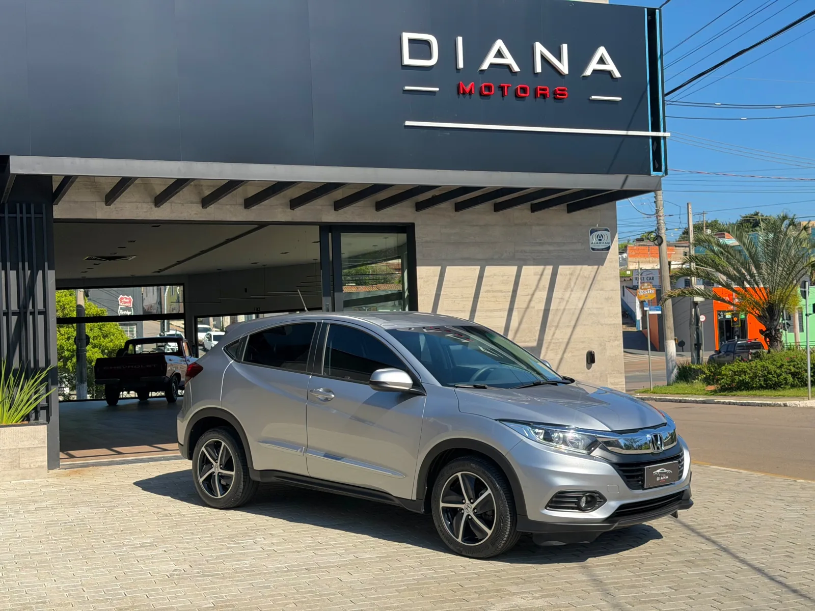 Honda HR-V LX — foto 3 de 9