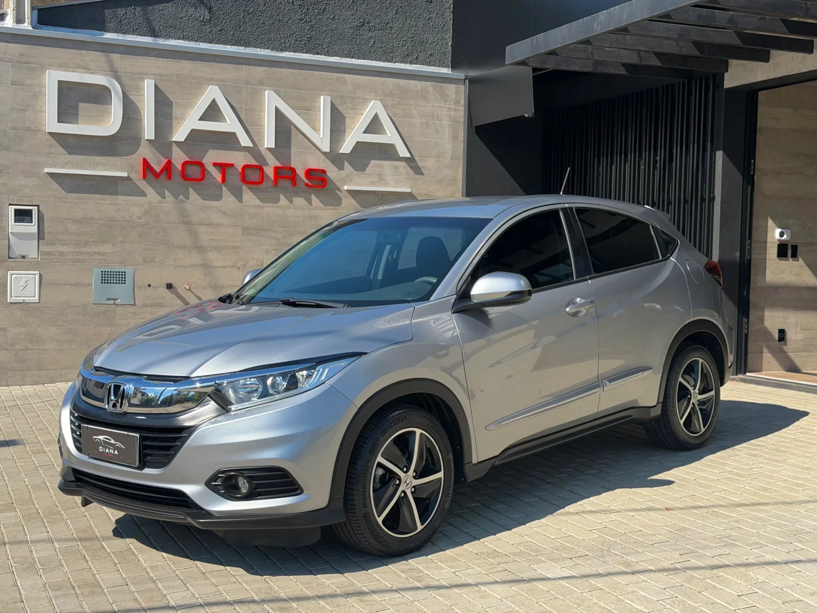 Honda HR-V LX — foto 1 de 9