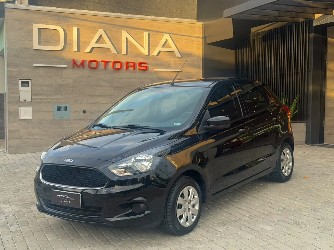 Ford KA SE — foto 1 de 10